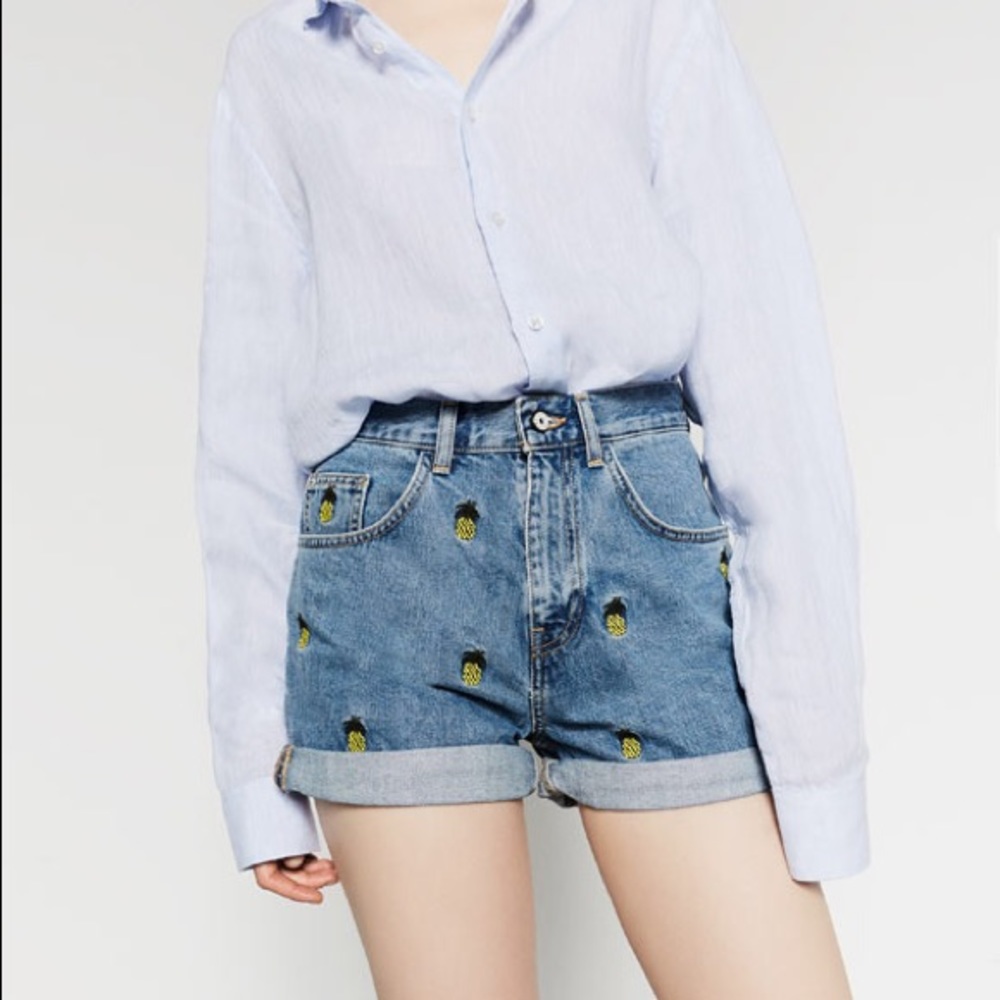 Zara Denim high waisted shorts pineapples 36 US4